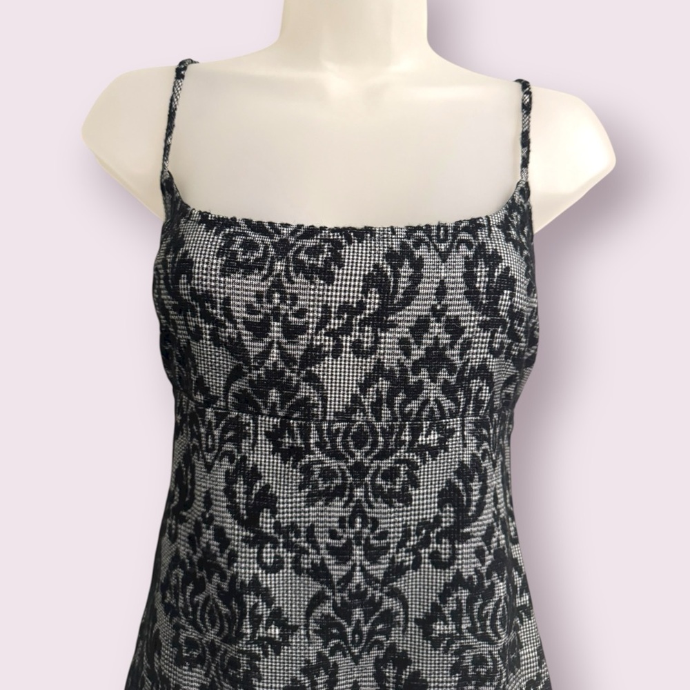 Urban Outfitters Black Jacquard Mini Dress Fit Flare Strappy Size M - Picture 8 of 9